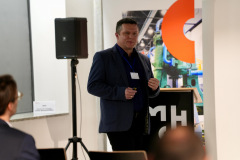 c7a91dce-87b4-40f2-be82-3b709601ae27