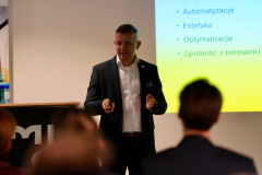 eba7914c-051b-4cb5-96f8-82e64a37dc75